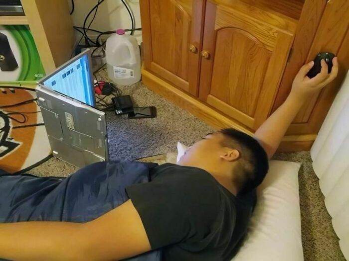 30 Hilarious Memes That Need Absolutely No Context
