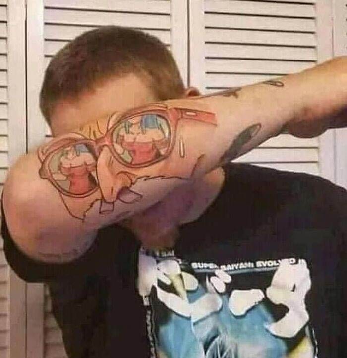Bad Tattoos Pics 672B1E97D61F9 700 1
