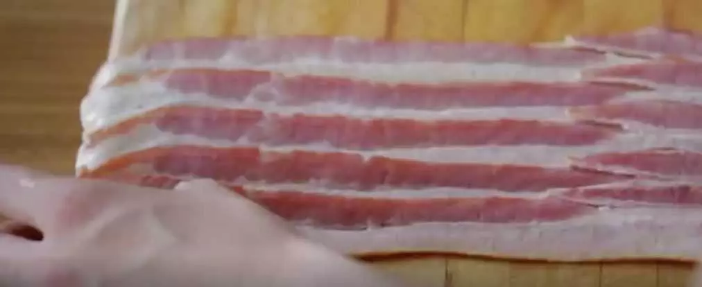 Bacon Grilled Cheese Sandwich Lay 5 Bacon Strips In A Row But Rotated 90 Degrees From The Direction Of The First Row Of Bacon