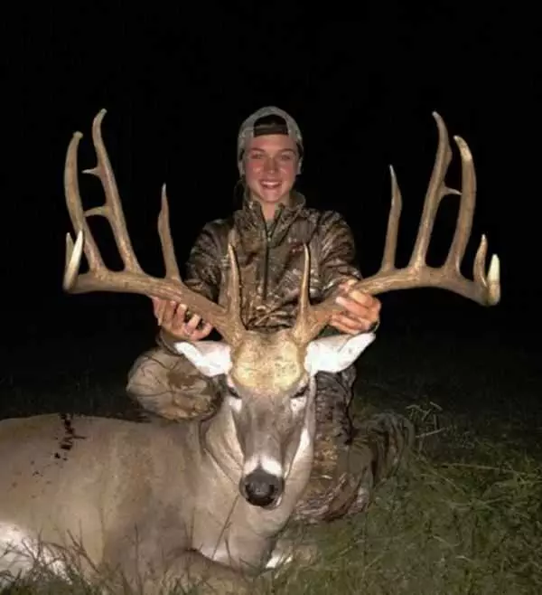 14 Year Old Tags Record Buck In Oklahoma 001