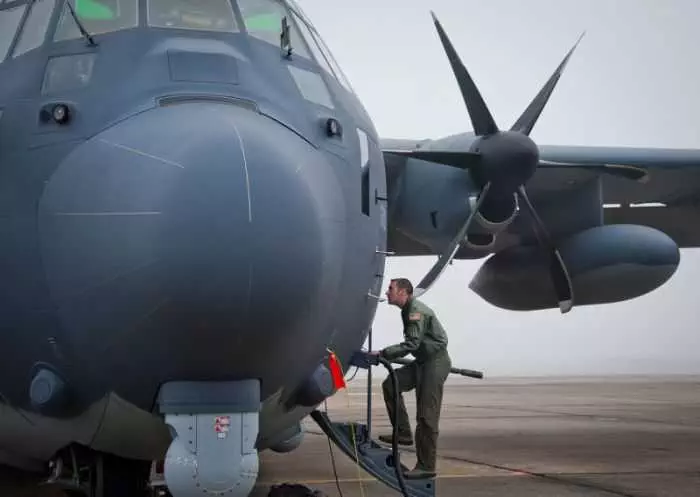 Air Force'S Newest Gunship  The Ac130J Ghostrider Pictures Videos 005
