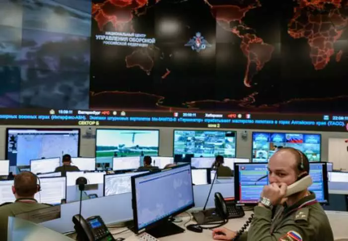 Putin Sending 150,000 Troops To Syria  And A Look At Russia'S New Massive War Room Pictures 003