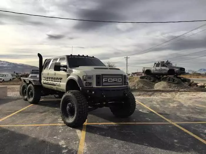 Meet The Super Six  The Six Door Ford F550 Heavy D And Dieselsellerz Sema 2015 Build Pictures 004