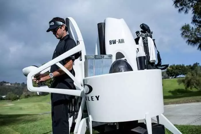 Meet Bubba'S Jetpack  The World'S First Jetpack Golf Cart  From Oakley And Bubba Watson Pictures 001