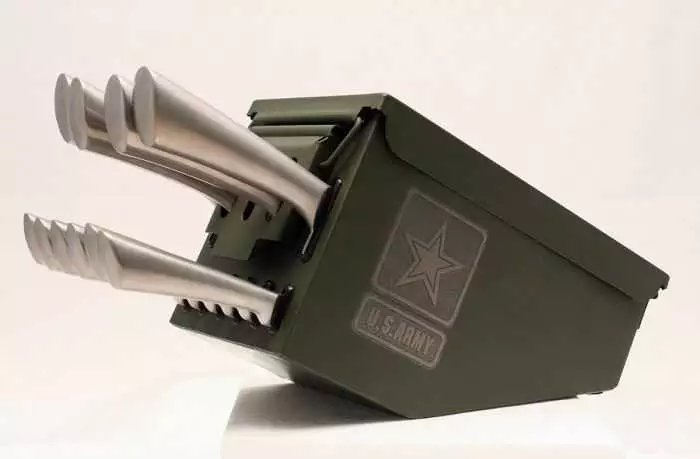 Ammo Can 10 Piece Knife Set 002