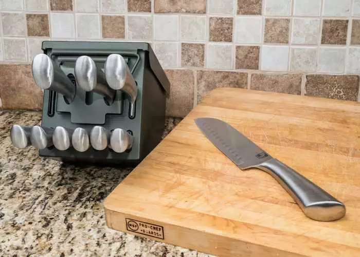 Ammo Can 10 Piece Knife Set 003