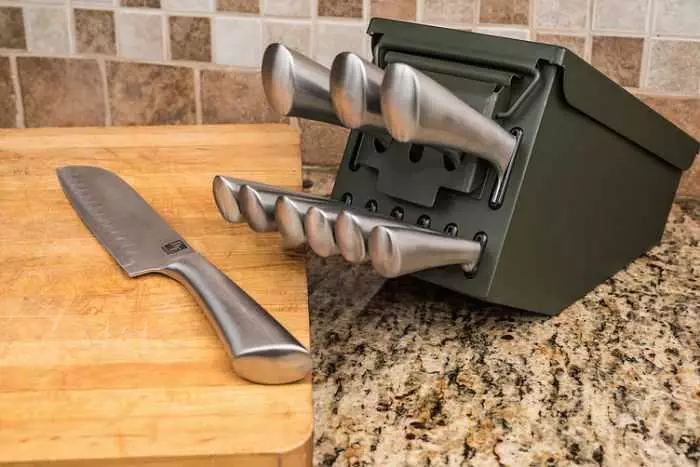 Ammo Can 10 Piece Knife Set 004