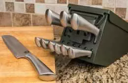 Ammo Can 10 Piece Knife Set Featured