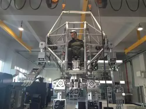 Korean Tech Company Has Built A Fully Functional 14 Foot Tall Bipedal Mech 004