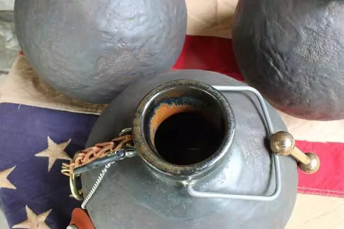 Ceramic Stoneware Cannonball Beer Growler 502