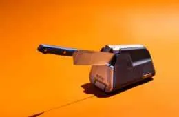 Up Close And Personal With The E5 Electric Knife Sharpener