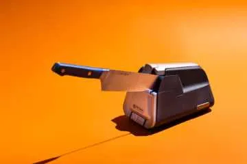 Up Close And Personal With The E5 Electric Knife Sharpener