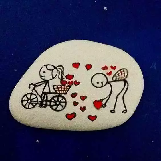 Painted Rock Ideas Easy  Hearts