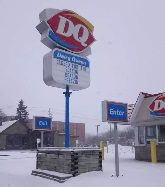 Funny Signs  Dq Closed