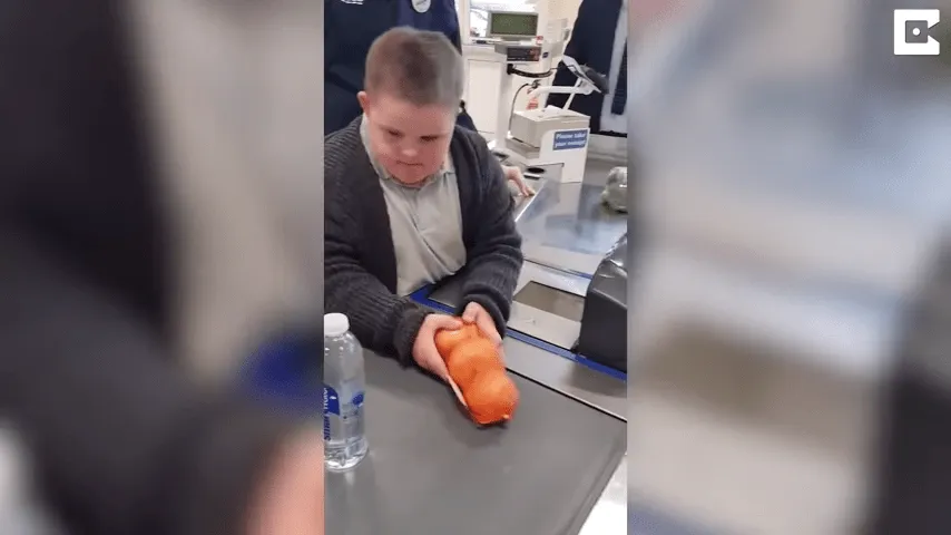 Boy With Downs Syndrome Invited To Scan At Supermarket 0 35 Screenshot
