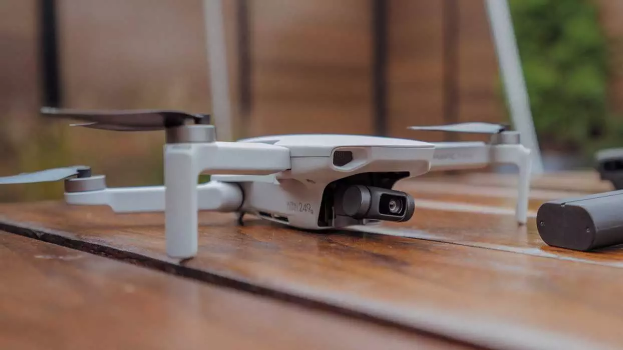 Best Drones Under 250 Grams  Mavic Mini
