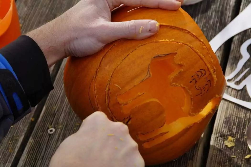 Fall Activities For Kids  Carve Pumpkin