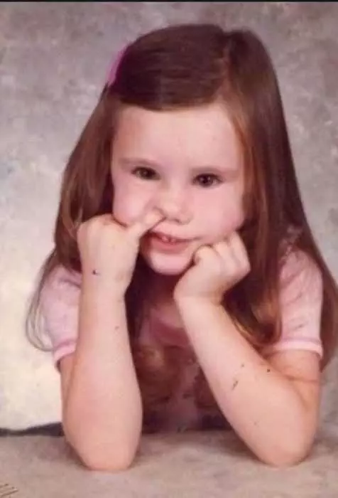 School Photo Fail With Her Finger In Nose At The Wrong Time
