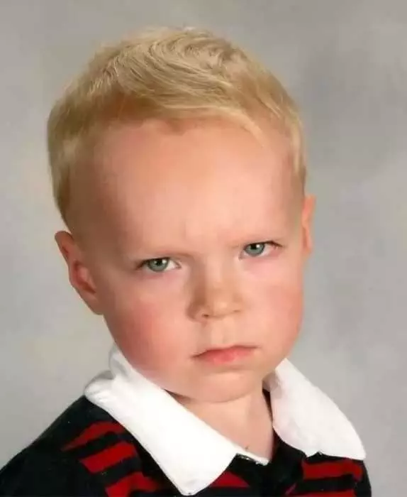 School Picture Fail Photo Of A Kid Who Wants To Cut You