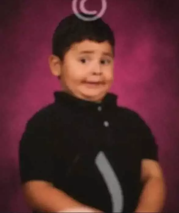 School Picture Meme Fail Of This Kid Who Looks Like He'S Holding A Fart In