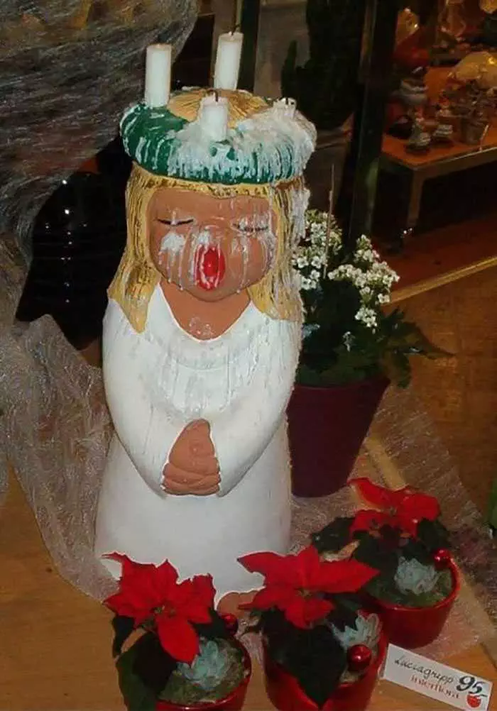 Christmas Fail  Unfortunate Candle Placement