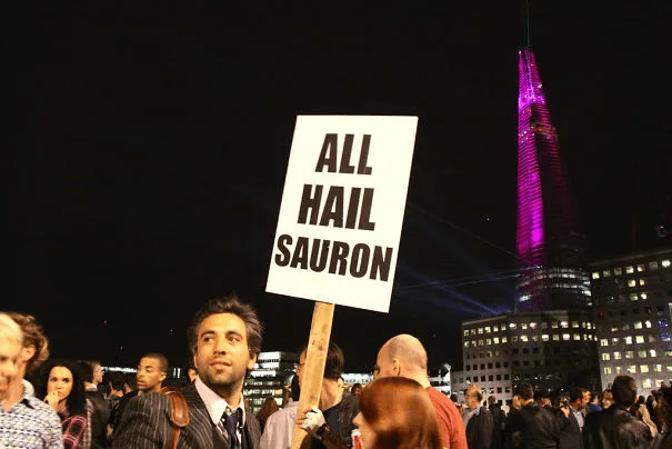 Tumblr_Inline_Pdcre0Jlto1T2K6Zm_640 Funny Protest Signs All Hail Sauron