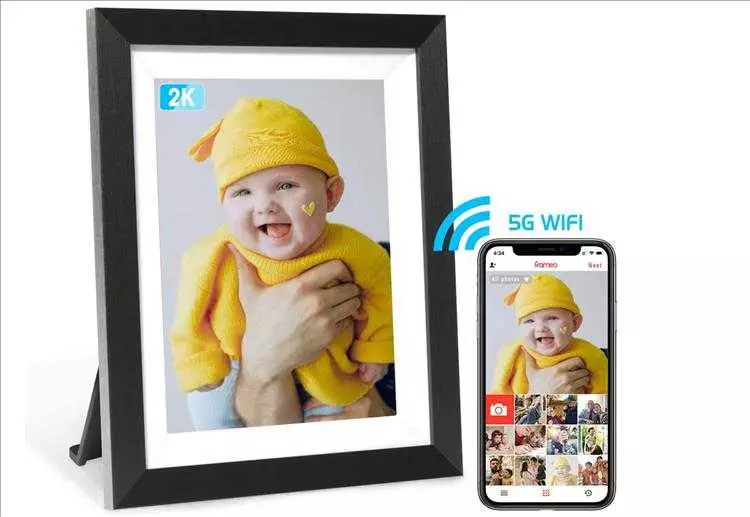 Top 10 Best Christmas Presents Ideas For Dad  Wifi Picture Frame