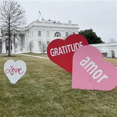 Biden Hearts White House Mc Square 210212 A6E932Dcba1A276D5Dbd3259E7Dedc74.Focal 380X380 1