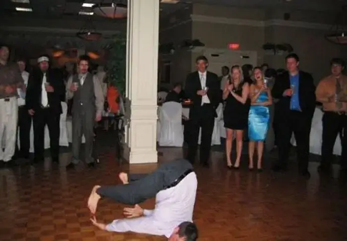 30 Absurd Fail Pictures That Were Caught On Camera 