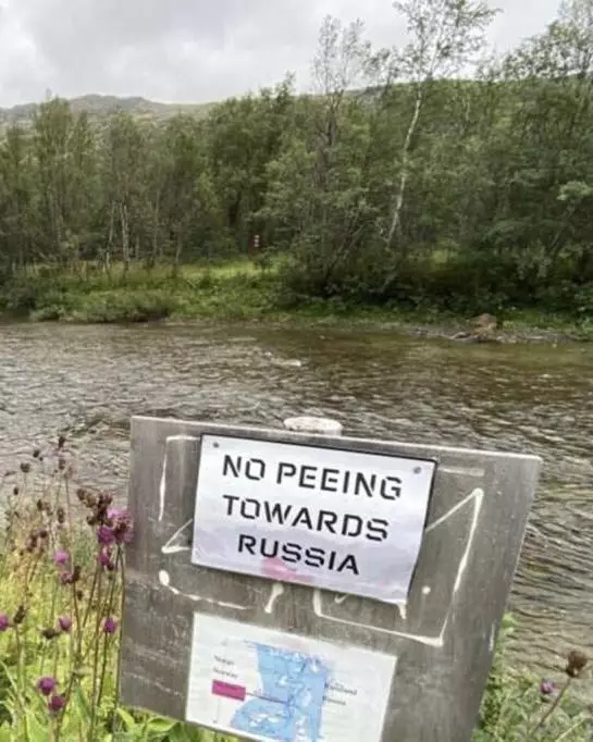 30 Elite Signs That Are Too Funny To Be True