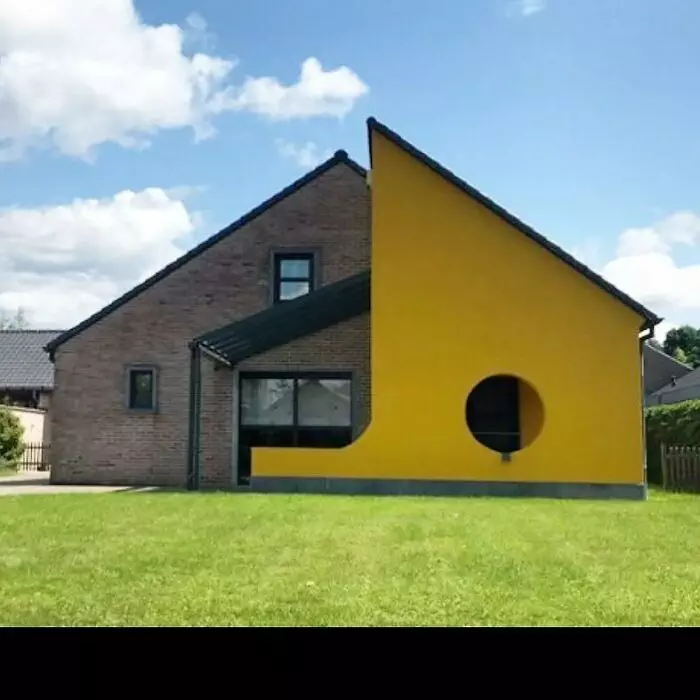 30 Ugly Houses That Are So Bad, It’s Hilarious