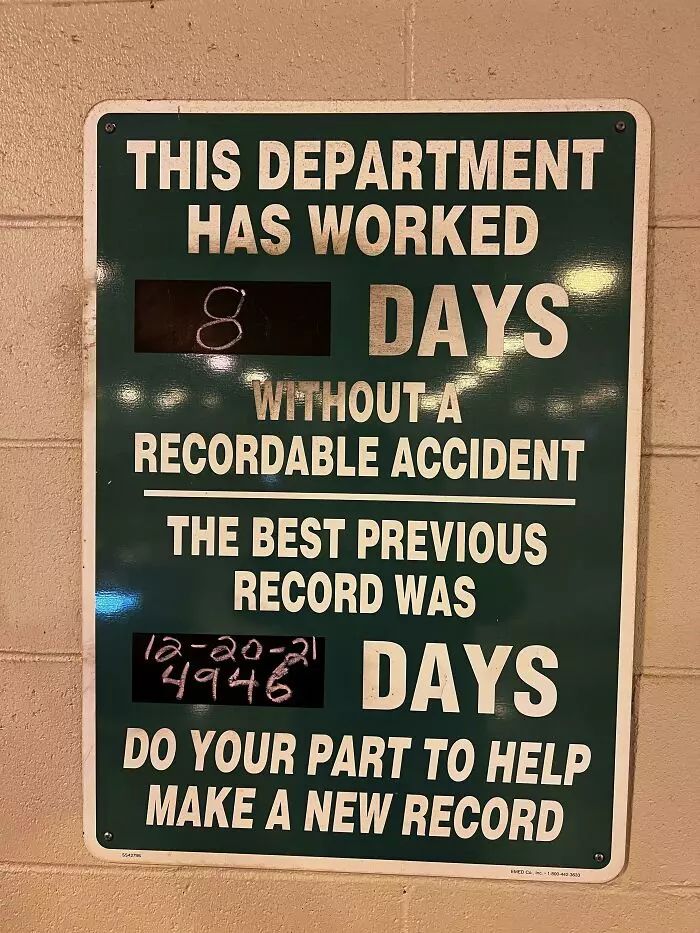 30 Of The Dumbest And Funniest Work Safety Examples