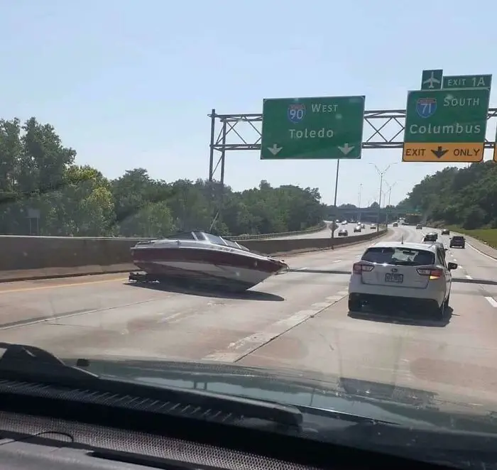 30 Epic Fails And Accidents That Costed Fortunes