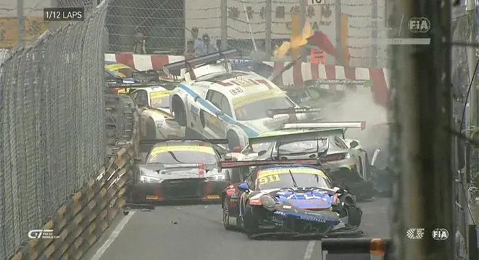 30 Epic Fails And Accidents That Costed Fortunes