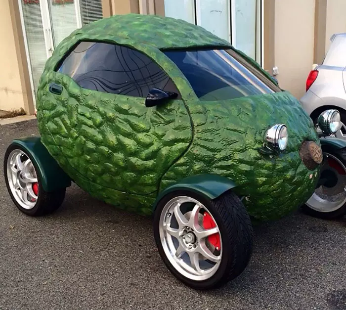 30 Of The Funniest Looking Cars People Have Stumbled Upon