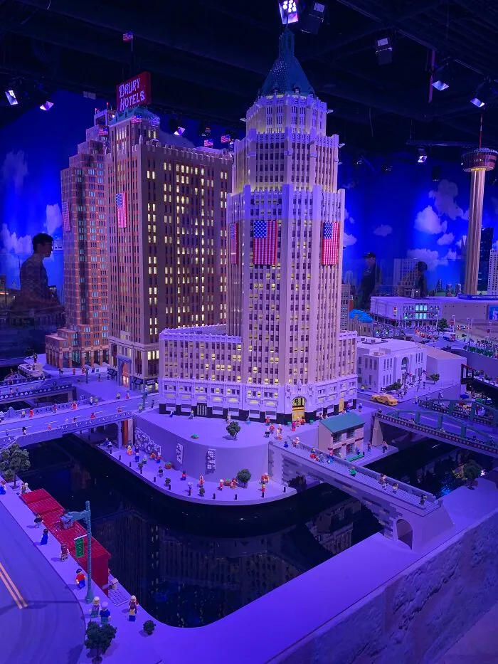 30 Incredible And Mind Blowing Lego Builds