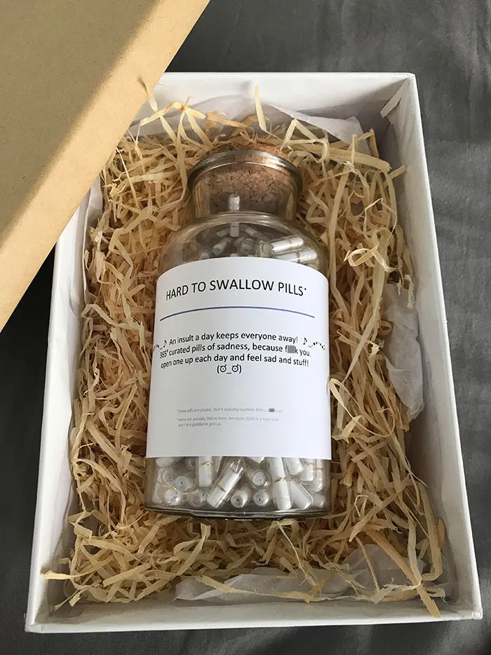 Hilarious Christmas Trolling Gifts 15 639C5E5043484 700