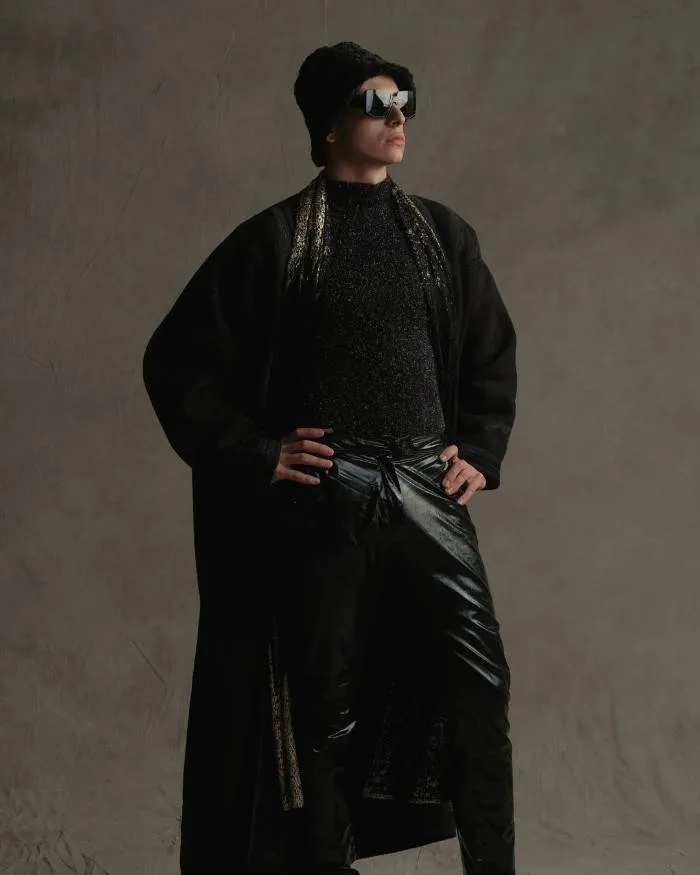 1 24 63F4B9A46C64E 700