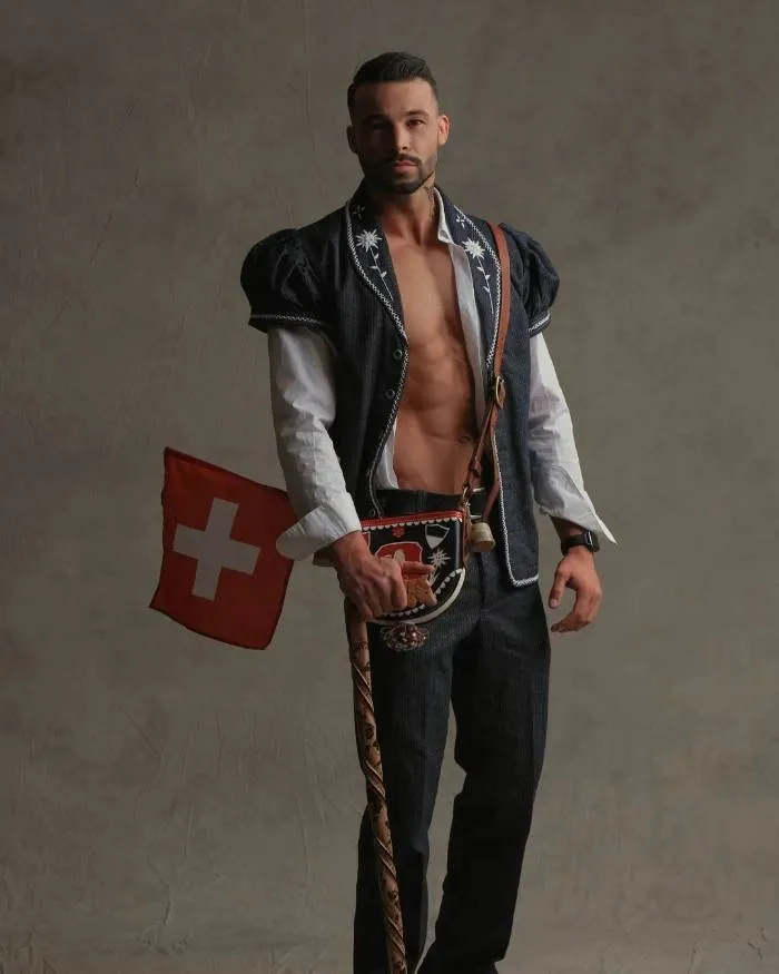 1 28 63F4Ba400A0A6 700