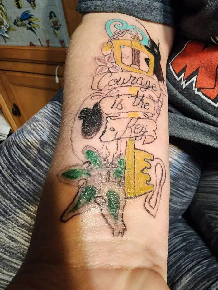 49 641D728D3E4E5 700