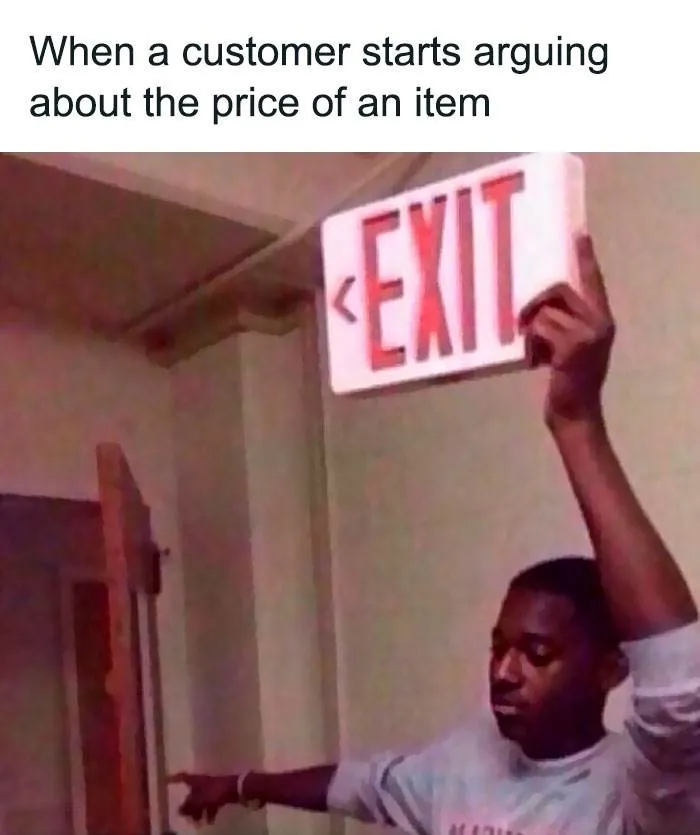 30 Painfully Relatable Memes About Working Retail