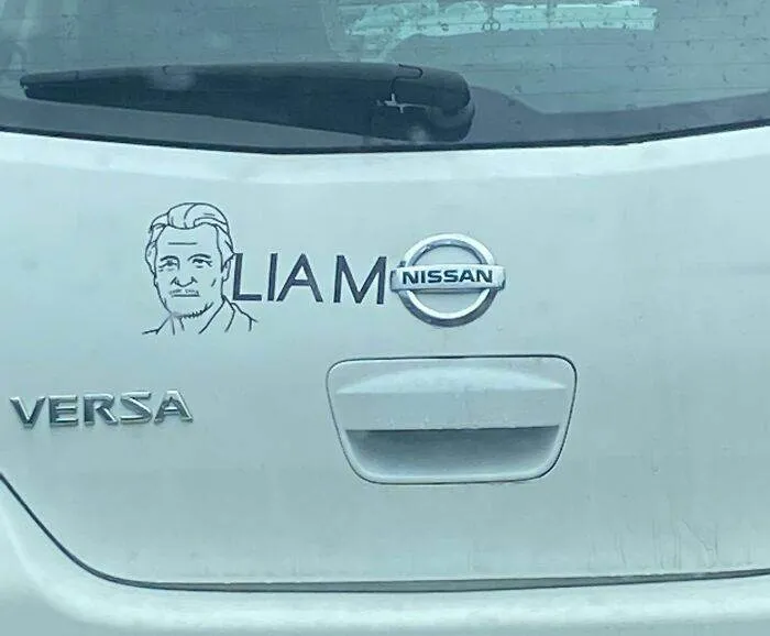 30 Funny, Weird, And Interesting Things Spotted On The Road