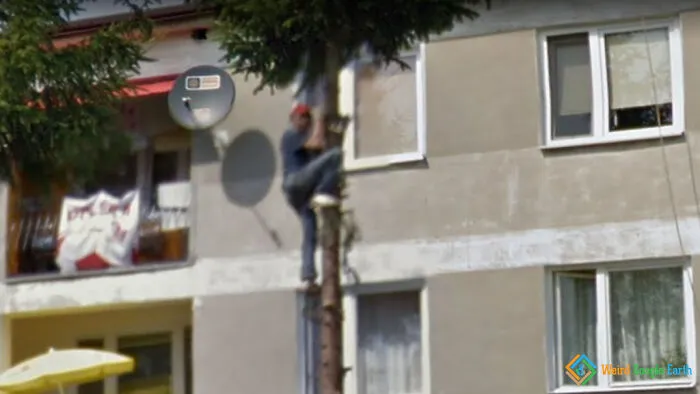 30 Hilarious And Absurd Moments Caught By Google Maps