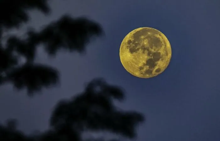 30 Breathtaking Blue Moon Pictures