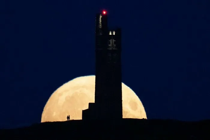 Blue Super Moon Photos From World 64F1A953021F8 700