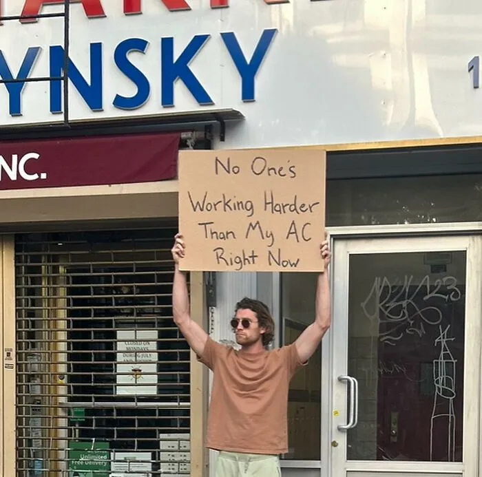 Clever Dude With Sign Protesting Annoying Things 64Ef4De274867 700
