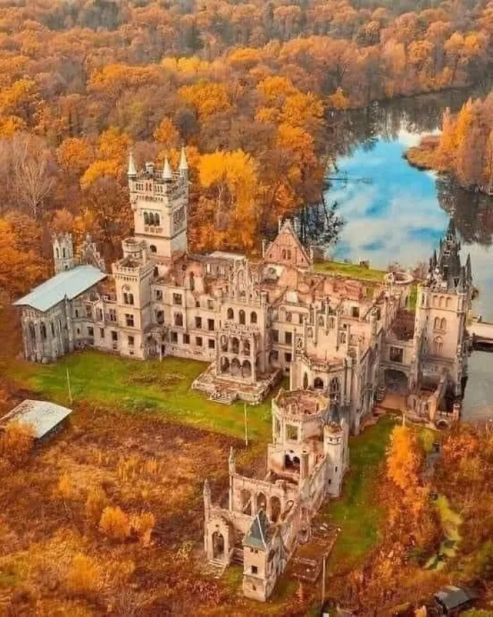 Interesting Old Abandoned Houses Pictures 11 64F81Ddc6D5D4 700