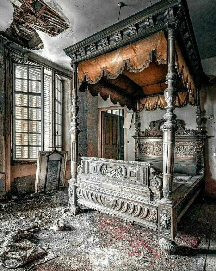 Interesting Old Abandoned Houses Pictures 21 64F81Df171B09 700