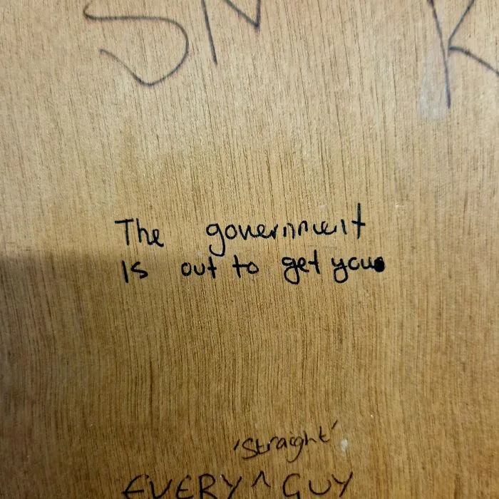 363032576 284947970883301 3814362476225978712 N 64D3377F08458 700