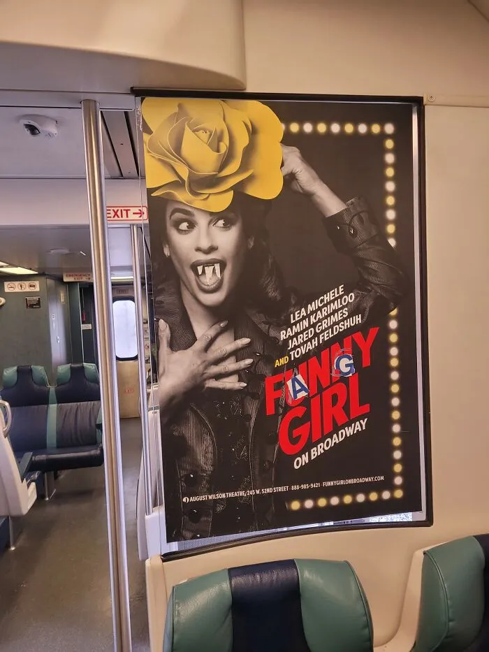 Funny Weird Graffiti 64Ccf818781Cc 700